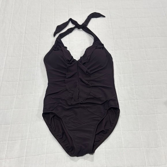 Miraclesuit Swimsuit - Picture 1 of 12